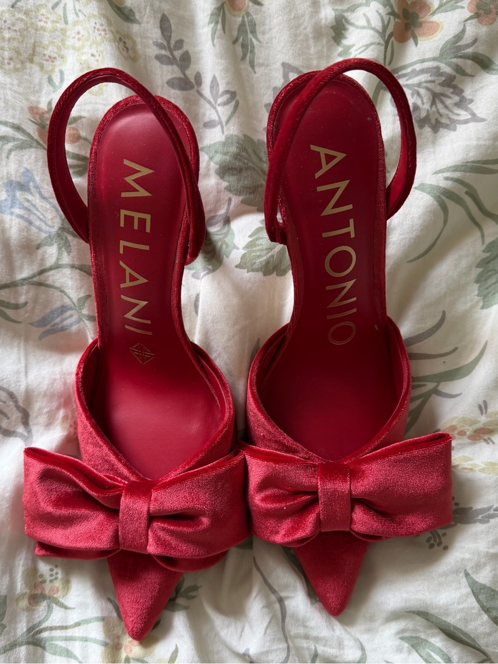 ANTONIO MELANI Red Bow Pointed Slingback Heels